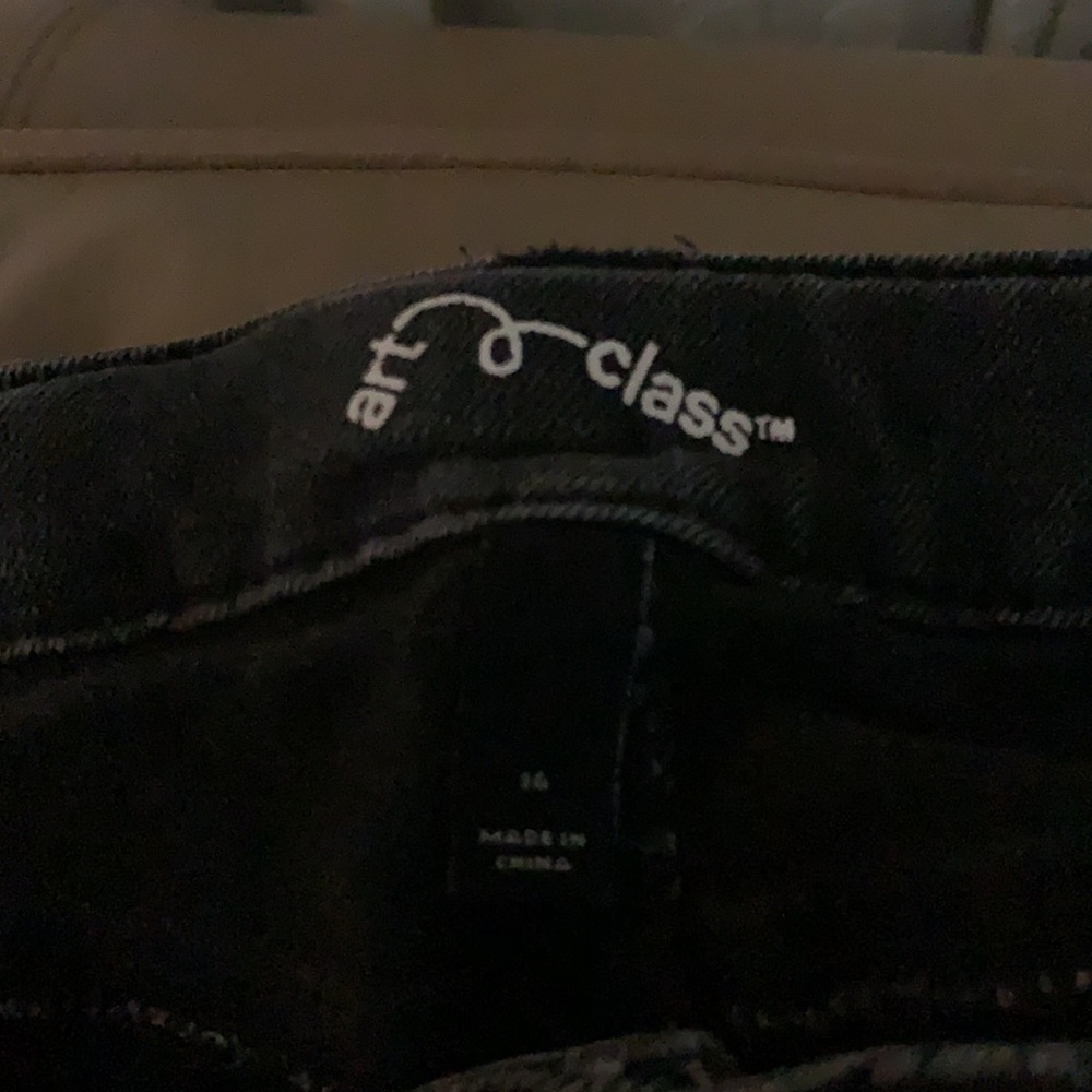 Black Ripped Jeans! - Picture 3 of 3